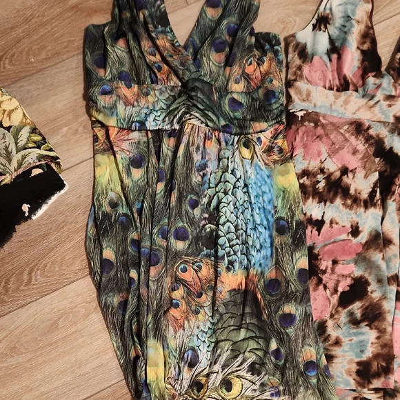 Colorful Patterned Dresses - Picture 2 of 5